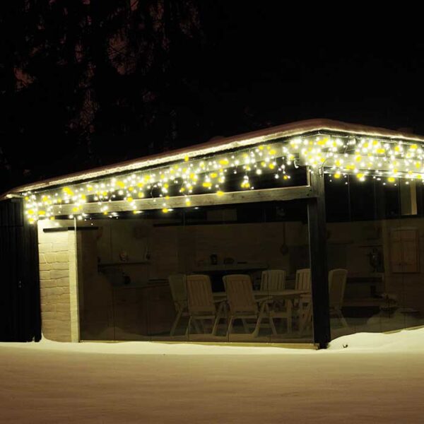 „Varveklis Icicle Light“ su 108 LED lempučių, 3m x 50cm dydžio ir juodu laidu, šaltai baltas MIX šiltas baltas